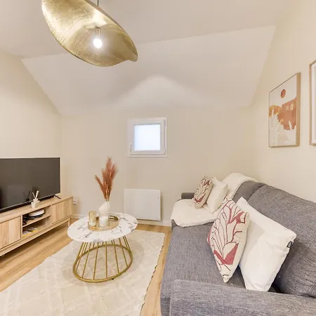 La Indigo 4 Personnes 3 Lits Bureau Fibre Proche Gare De Compiegne *