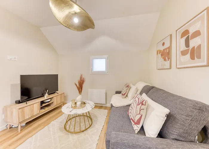 La Indigo 4 Personnes 3 Lits Bureau Fibre Proche Gare De Compiegne *