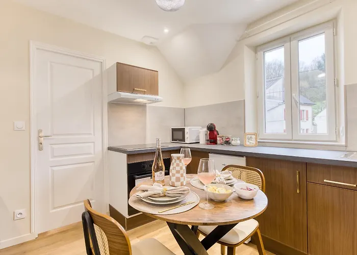 La Indigo 4 Personnes 3 Lits Bureau Fibre Proche Gare De Compiegne Apartament *