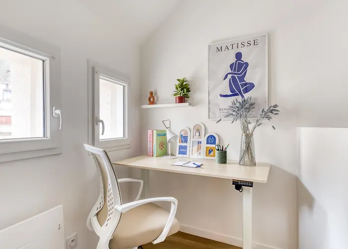 La Indigo 4 Personnes 3 Lits Bureau Fibre Proche Gare De Compiegne * Janville (Calvados)