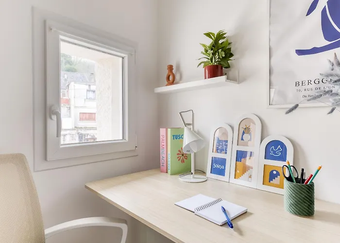 La Indigo 4 Personnes 3 Lits Bureau Fibre Proche Gare De Compiegne * Janville (Calvados)