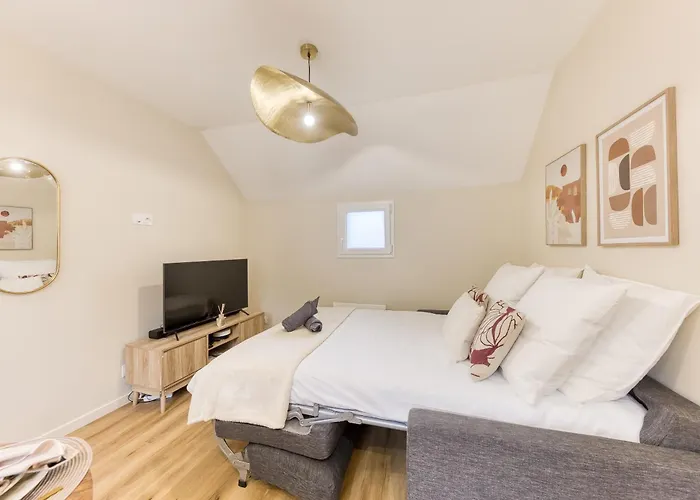 La Indigo 4 Personnes 3 Lits Bureau Fibre Proche Gare De Compiegne